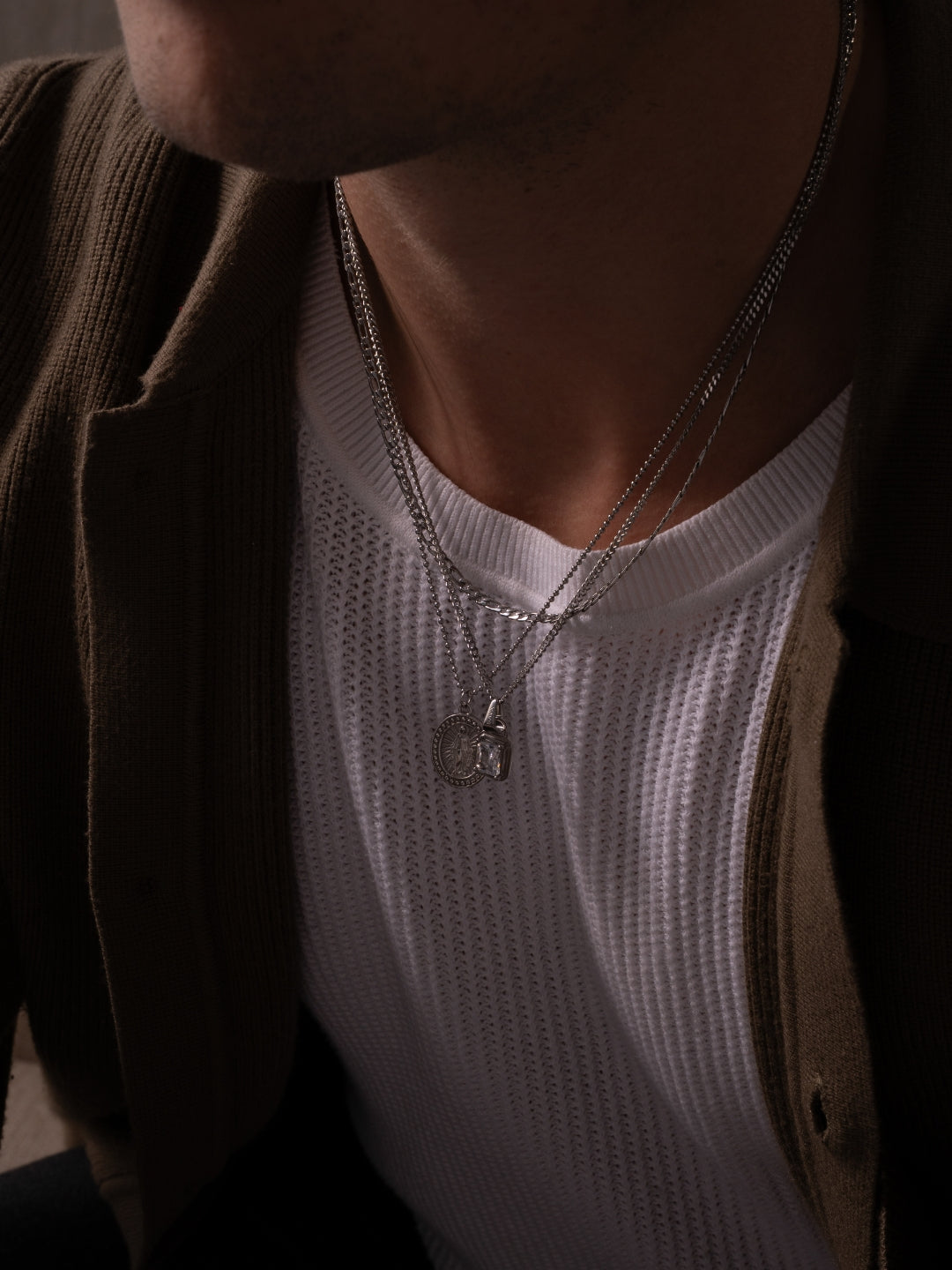 CATENA CON PIETRE PREZIOSE BIANCHE | Argento